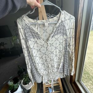 Top size XS fits like S or Medium
